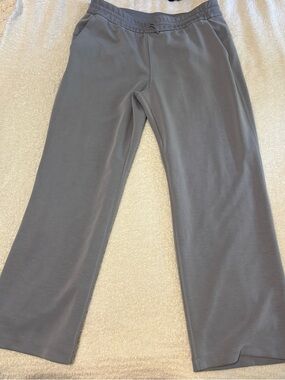 lululemon Softstreme High-Rise Pant size 10